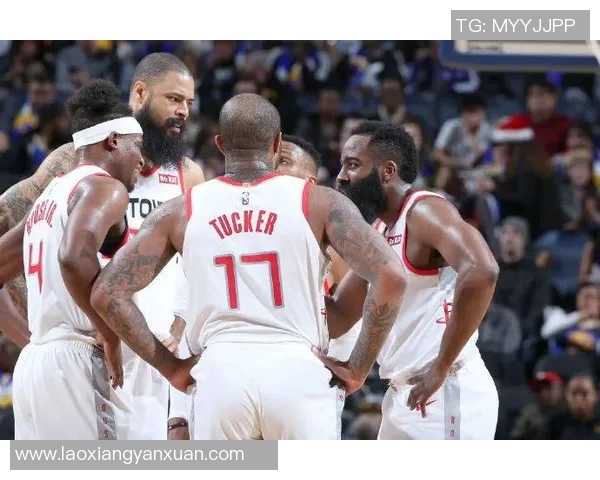 鹈鹕与火箭激战正酣精彩直播全程回顾与分析 鹈鹕与火箭激战正酣精彩直播全程回顾与分析